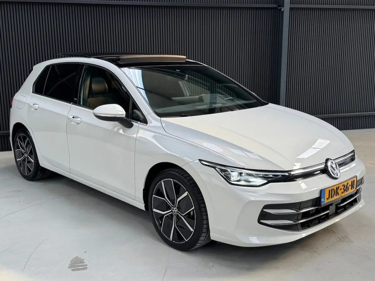 1.5 eTSI 50 Edition | Pano | Massage | IQ