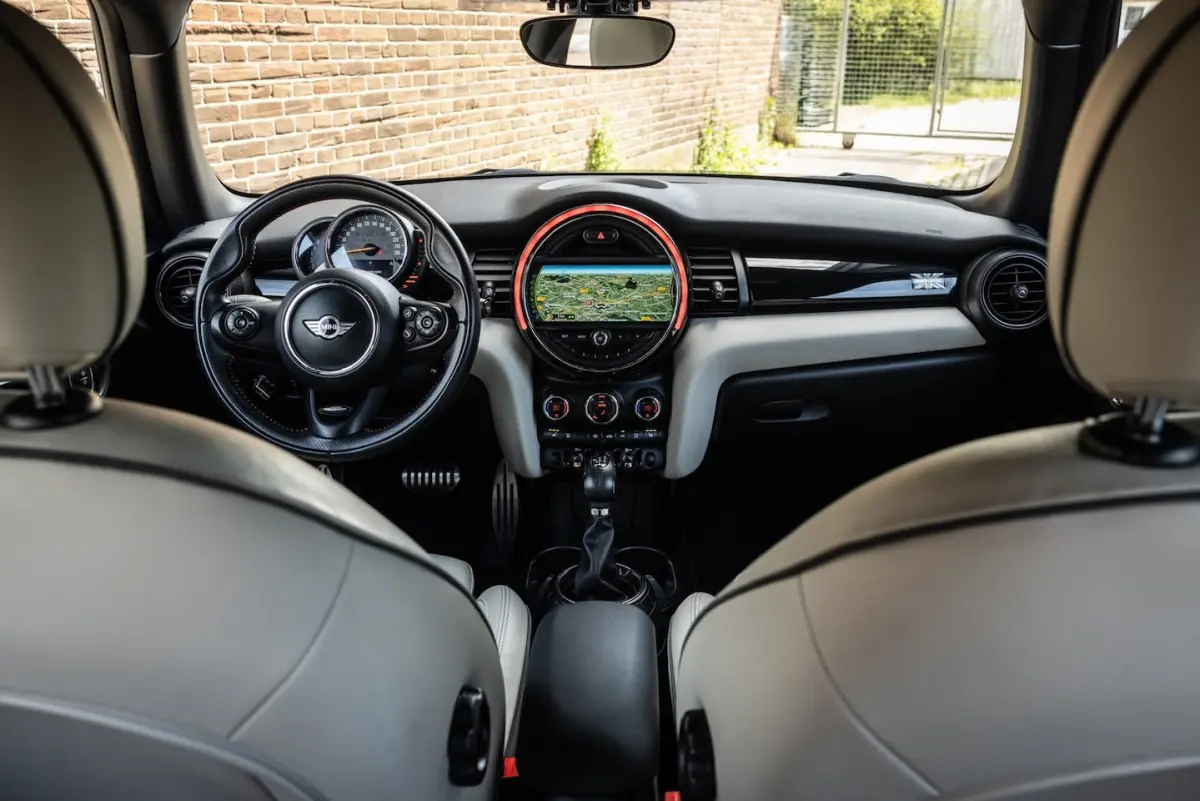 1.5 King's Cross JCW (136pk) AUT | 1 eig | Orig NL |