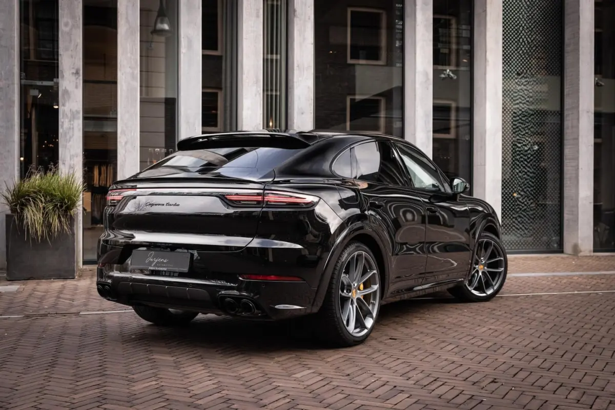 4.0 Turbo (550pk) PCCB | Burmester | Approved |