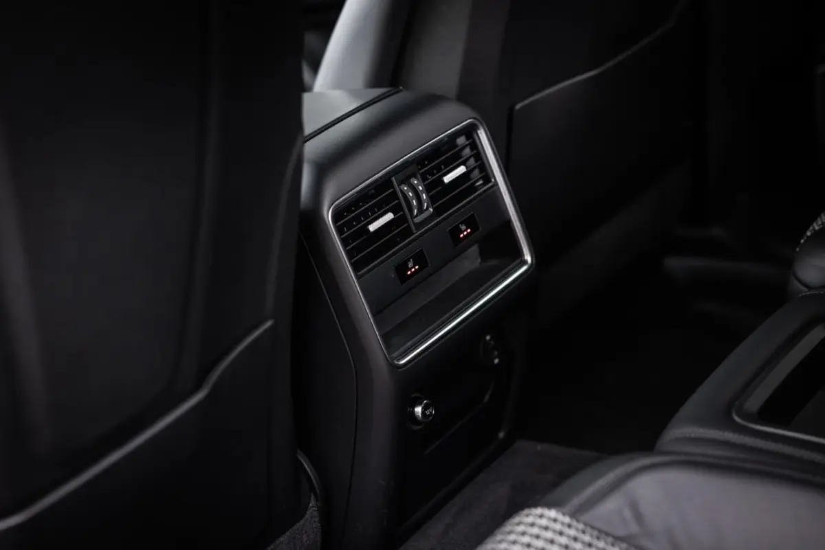 4.0 Turbo (550pk) PCCB | Burmester | Approved |