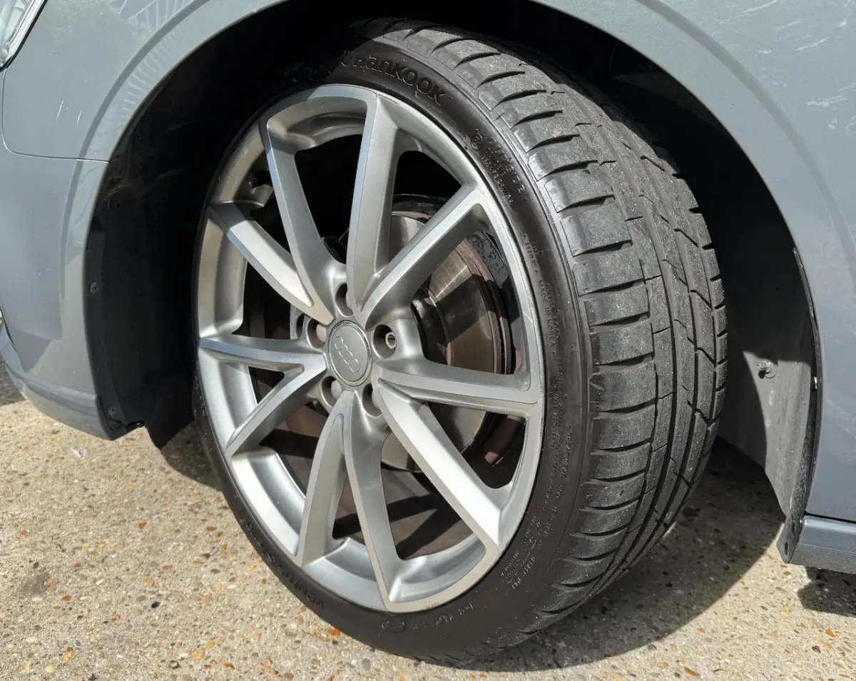 1.5 TFSI CoD Design Pro Line Plus l S-line l Virtual Display l Panorama l Facelift