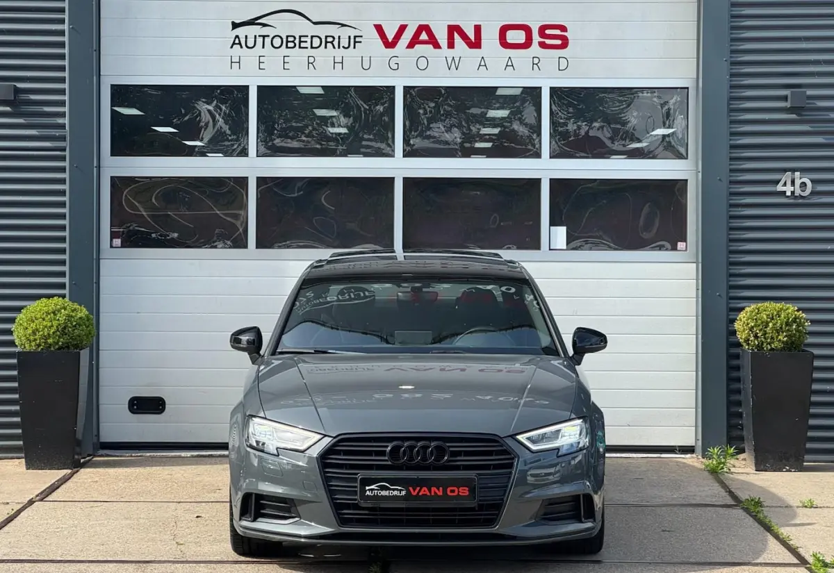 1.5 TFSI CoD Design Pro Line Plus l S-line l Virtual Display l Panorama l Facelift