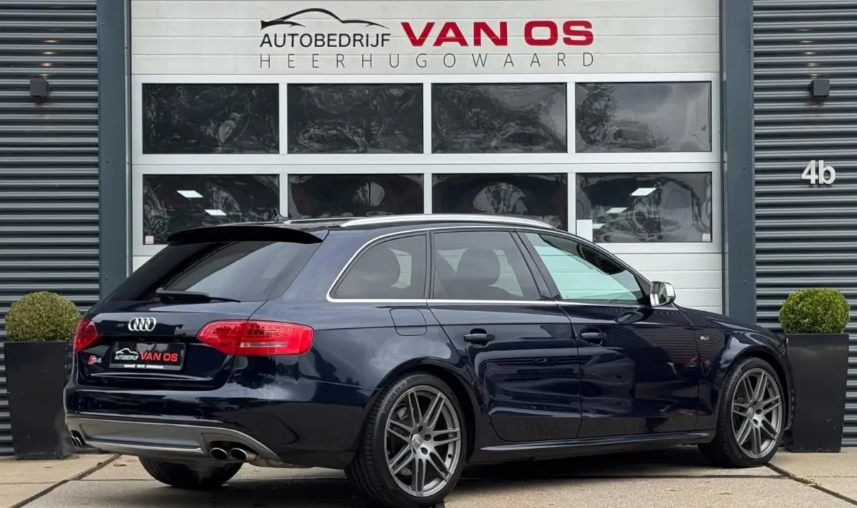 3.0 TFSI S4 quattro Pro Line 334 PK