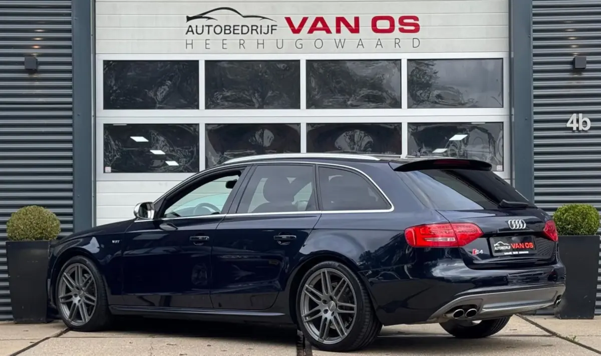 3.0 TFSI S4 quattro Pro Line 334 PK