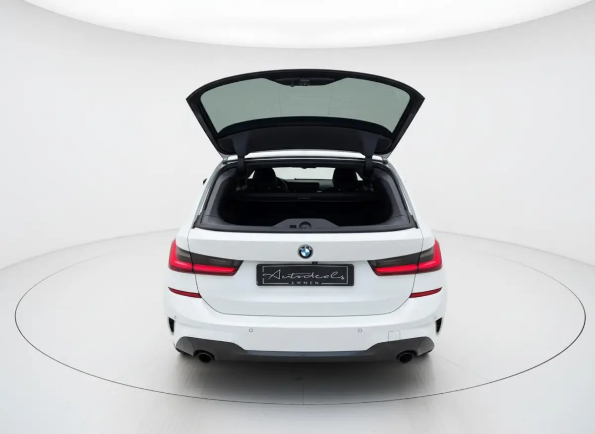 320e M SPORT