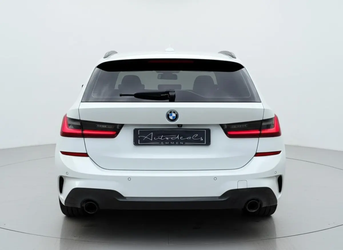 320e M SPORT