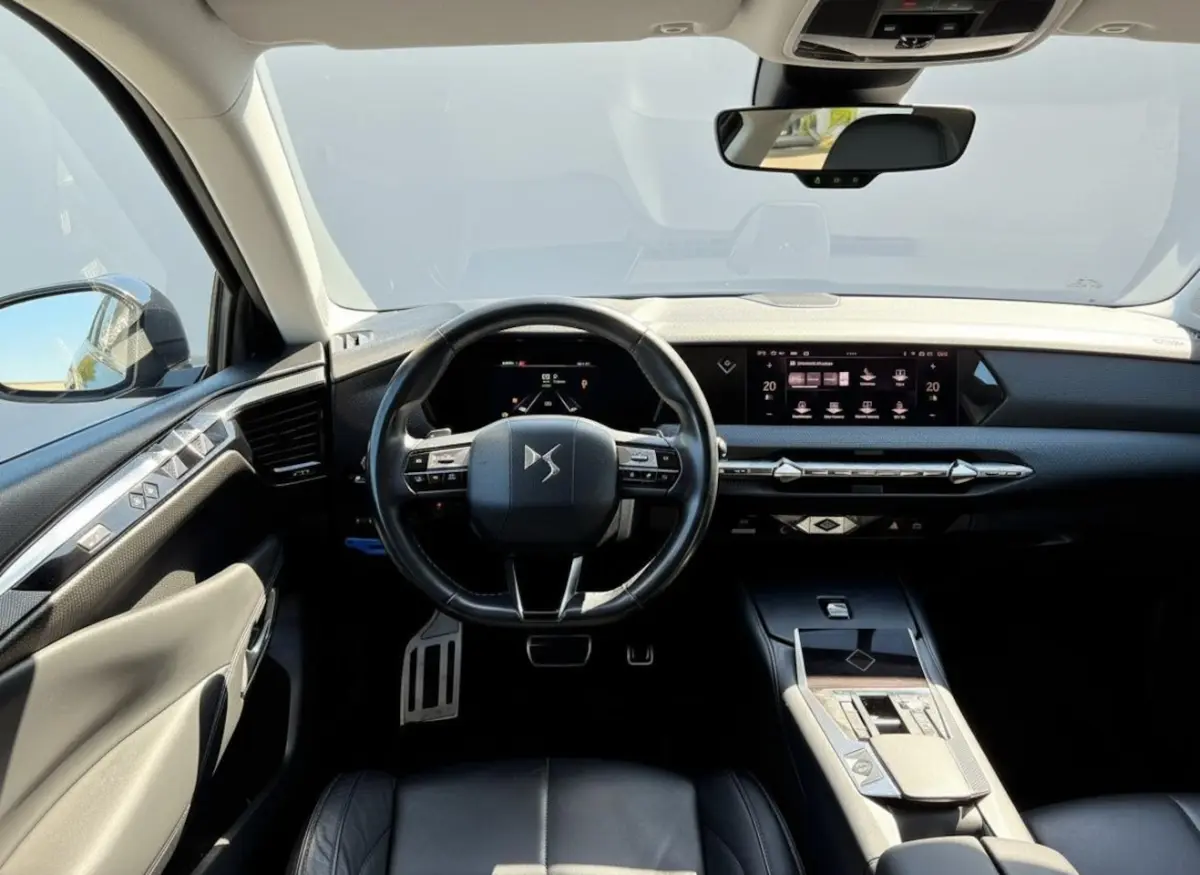 4 E-Tense Rivoli Cross LEER - NAVI - CAMERA - TREKHAAK