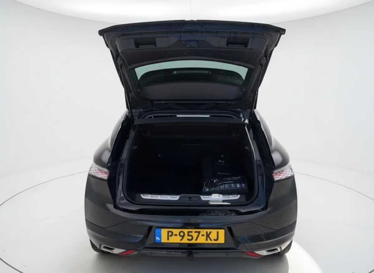 4 E-Tense Rivoli Cross LEER - NAVI - CAMERA - TREKHAAK