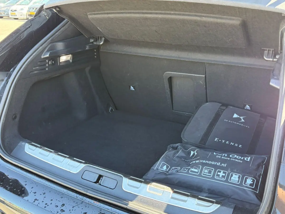 4 E-Tense Rivoli Cross LEER - NAVI - CAMERA - TREKHAAK