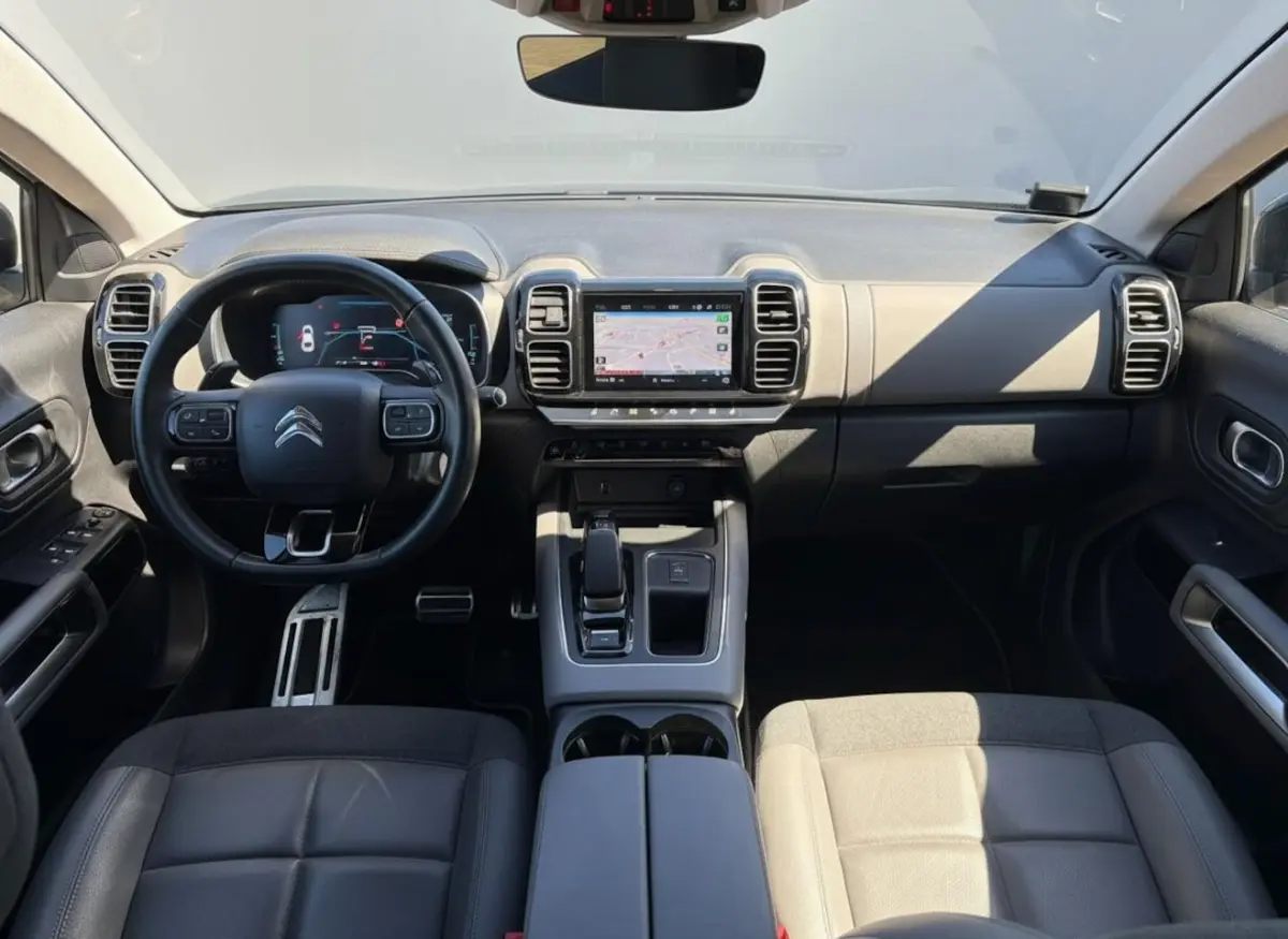 1.6 Plug-in Hybrid 225 Shine TREKHAAK - LEER - CARPLAY