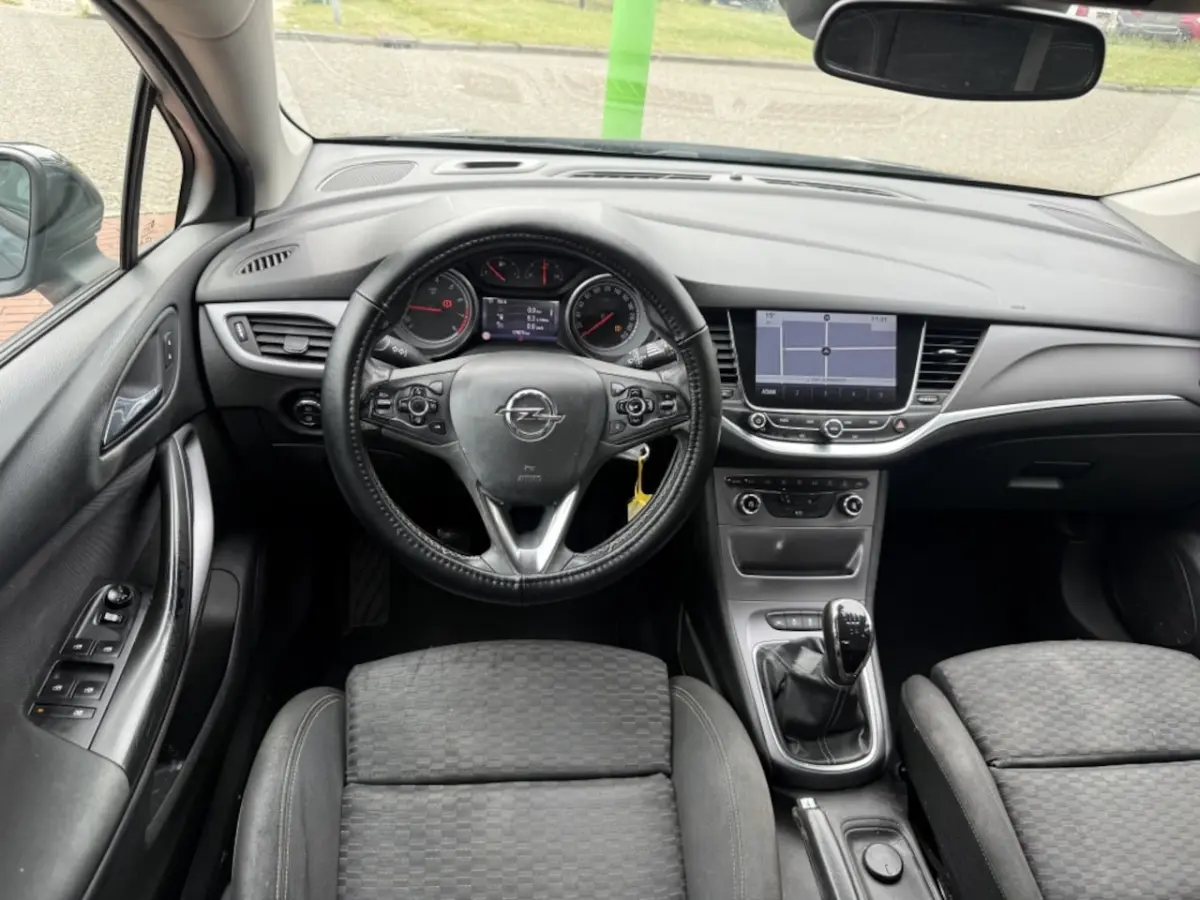1.0 Business+ navi airco Apple Carplay turbo