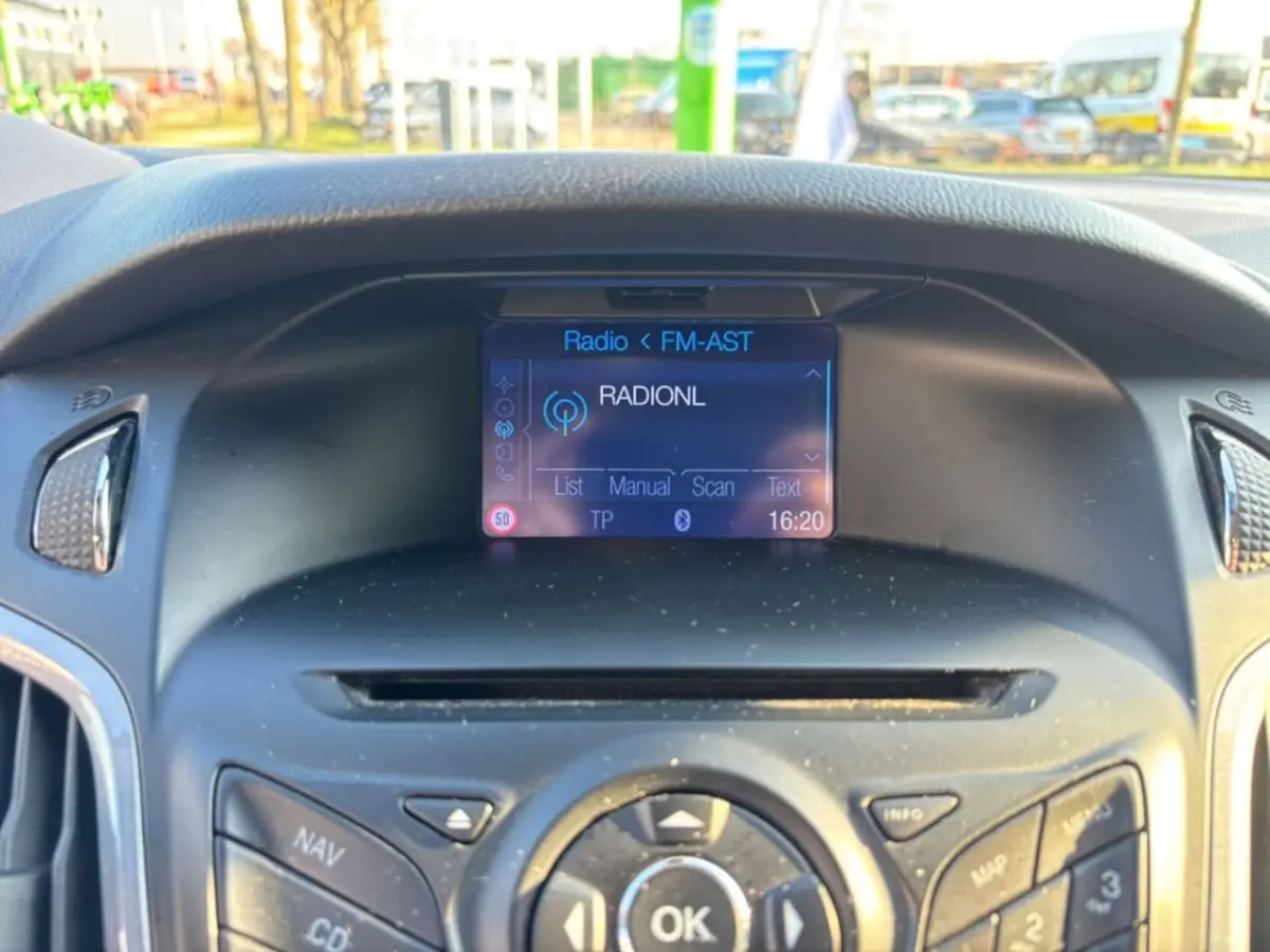 1.0 EcoBoost Titanium | trekhaak | 6versn | airco |