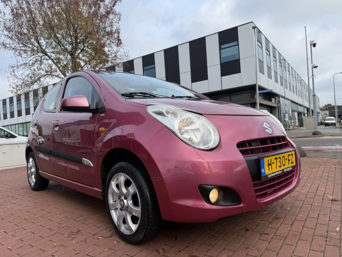 1.0 Base | 5drs | airco | netjes |