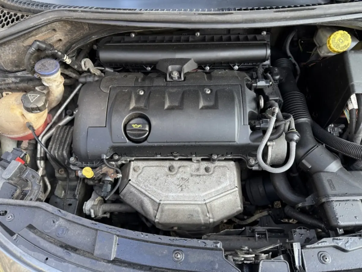 1.4 VTi Look |+ NW APK | Gas G3 | Airco | 3Drs |