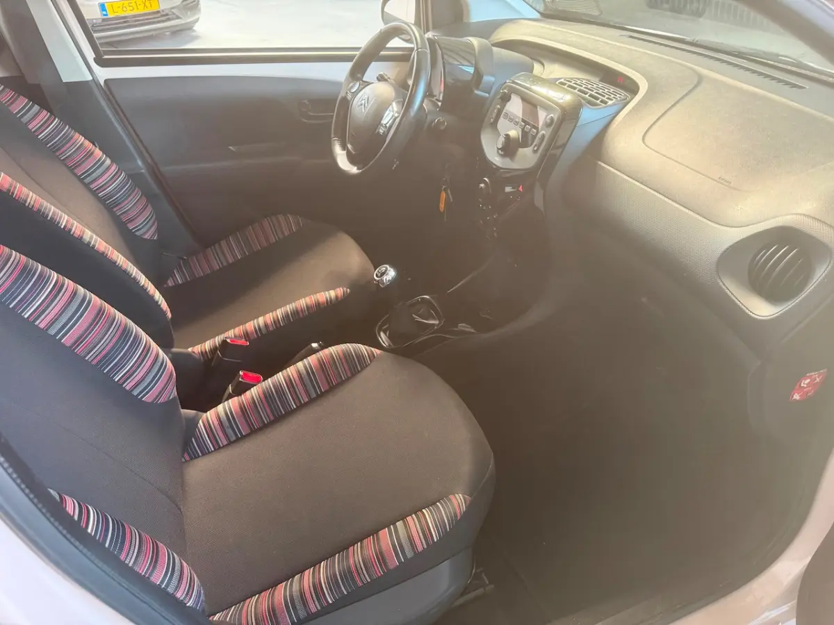 1.0 VTi Feel / 1E EIGENAAR / MOOIE KLEUR / AIRCO / 73.469 KM / NL-AUTO