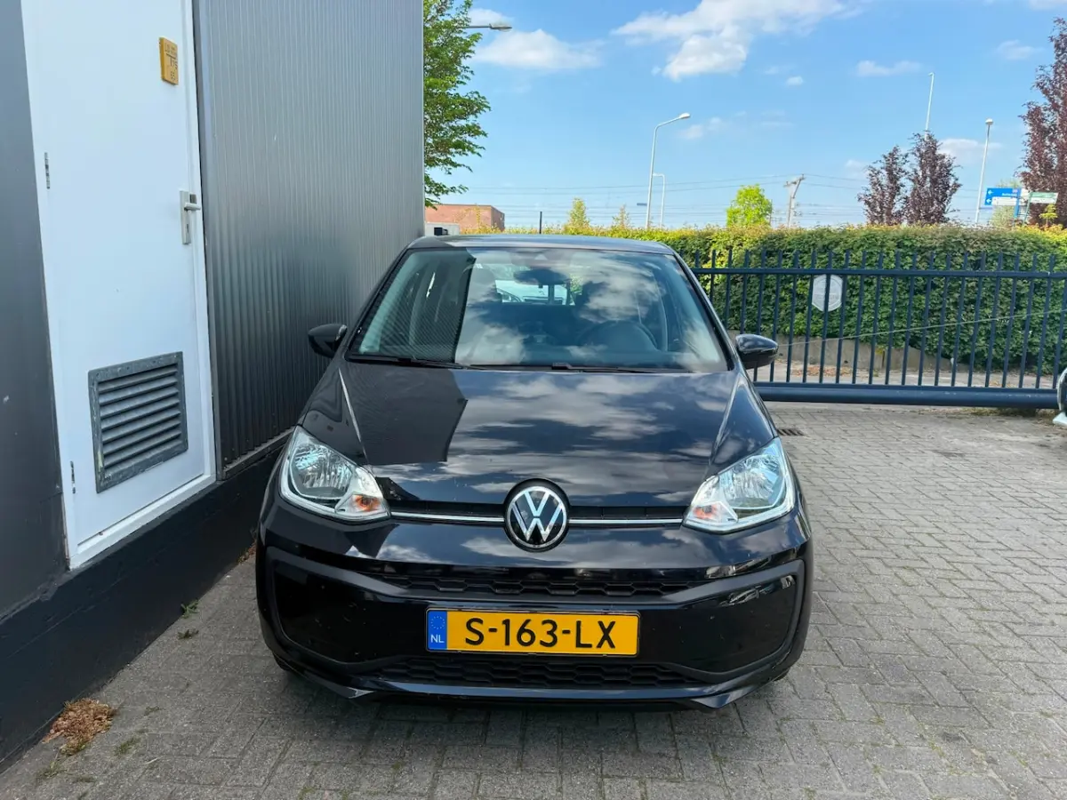 1.0 / ACHTERUITRIJCAMERA / CRUISE CONTROL / AIRCO / PARKEERSENSOREN / CLIMATE CONTROL / NL