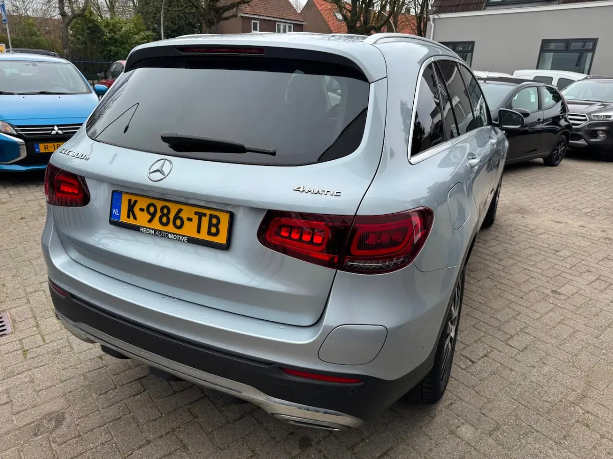 300e 4MATIC Business Solution Luxury ECC / CRUISE / CAMERA / NAVI / LEDER / NAVI / LMV