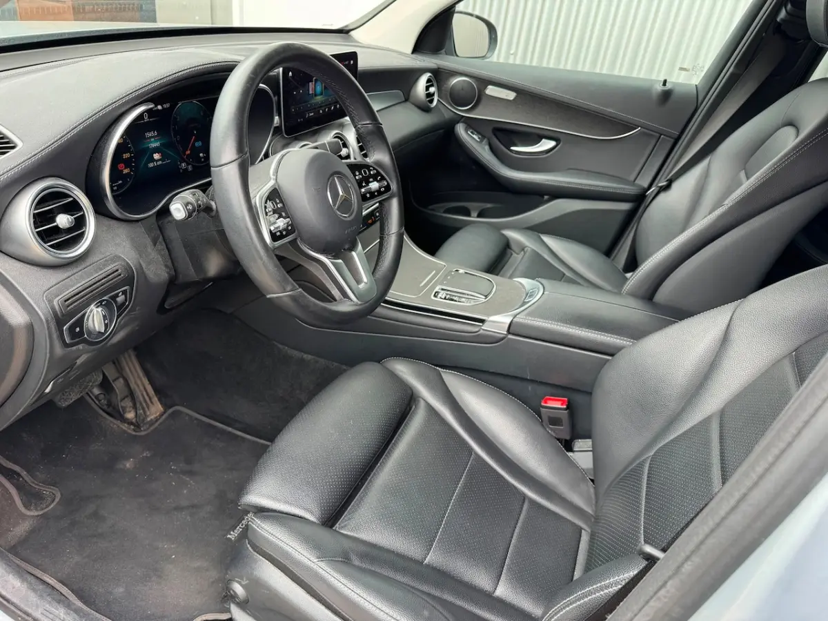 300e 4MATIC Business Solution Luxury ECC / CRUISE / CAMERA / NAVI / LEDER / NAVI / LMV