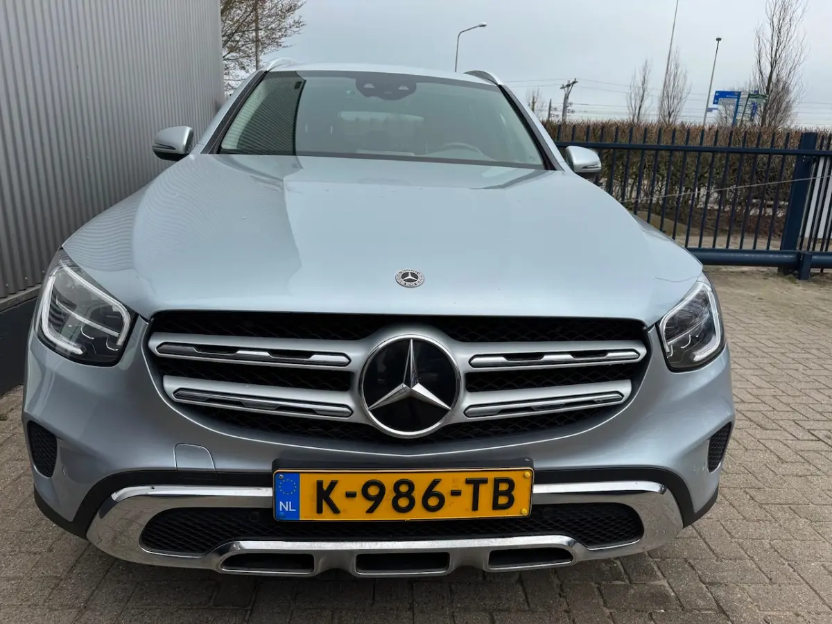 300e 4MATIC Business Solution Luxury ECC / CRUISE / CAMERA / NAVI / LEDER / NAVI / LMV