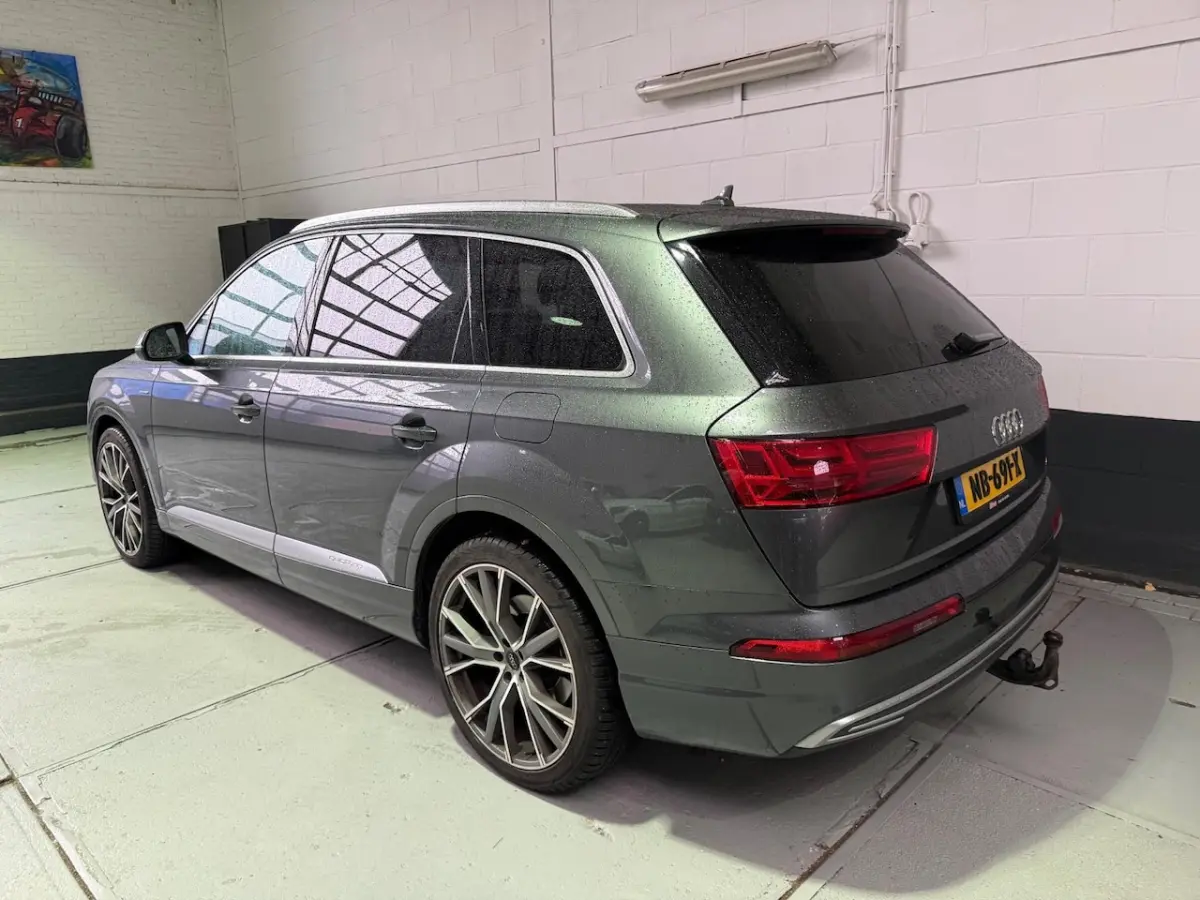 3.0 TDI e-tron quattro Sport / AUTOMAAT / ELEK. SCHUIFDAK / NL-AUTO / NAVIGATIE / S-LINE /