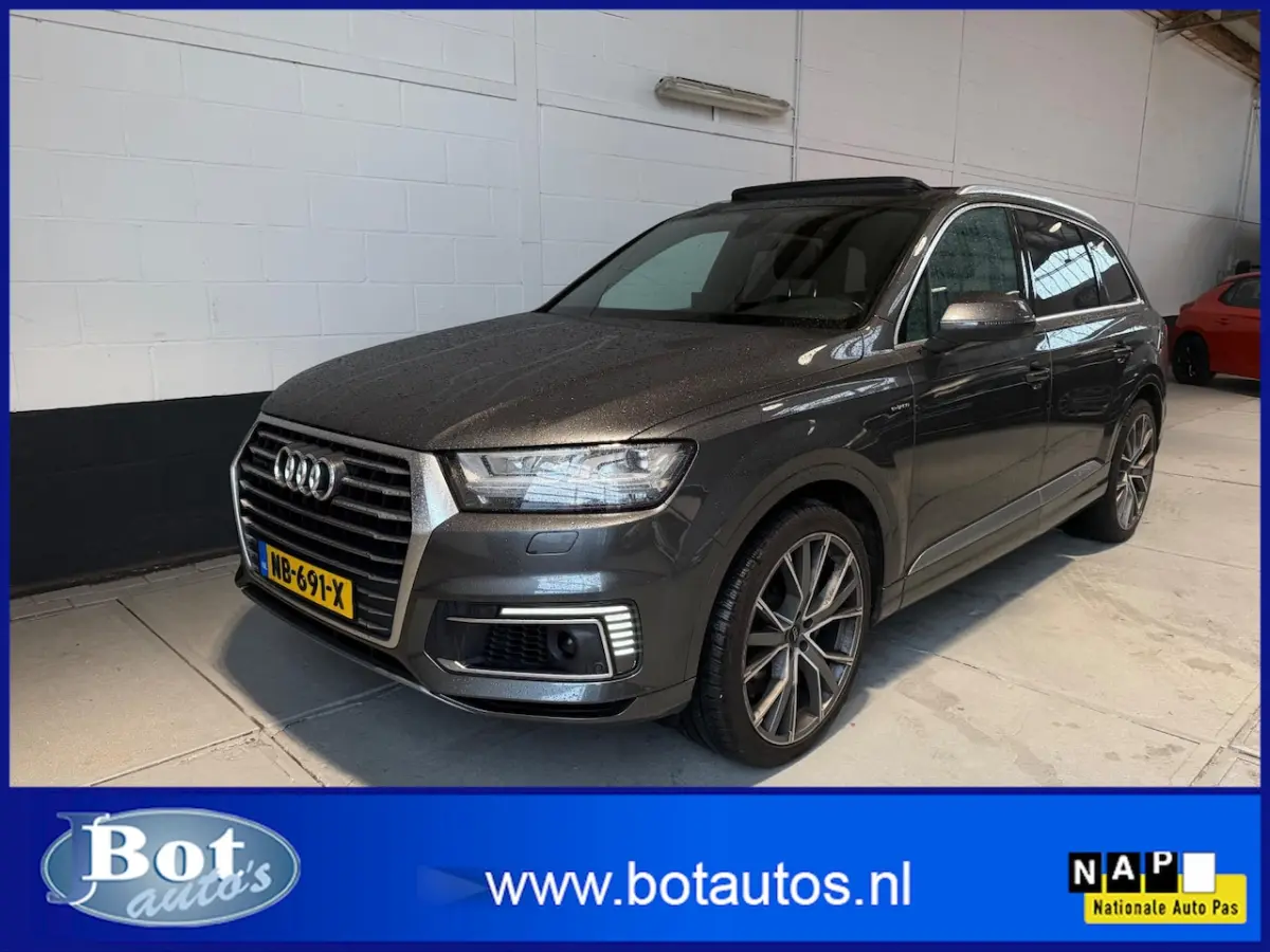 3.0 TDI e-tron quattro Sport / AUTOMAAT / ELEK. SCHUIFDAK / NL-AUTO / NAVIGATIE / S-LINE /