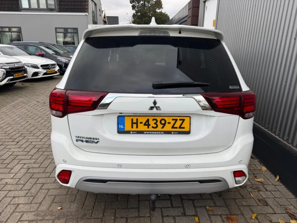 2.4 PHEV Pure / 1E EIGENAAR / AIRCO / CRUISE / PARKEERSENSOREN / TREKHAAK / CAMERA / APPLE