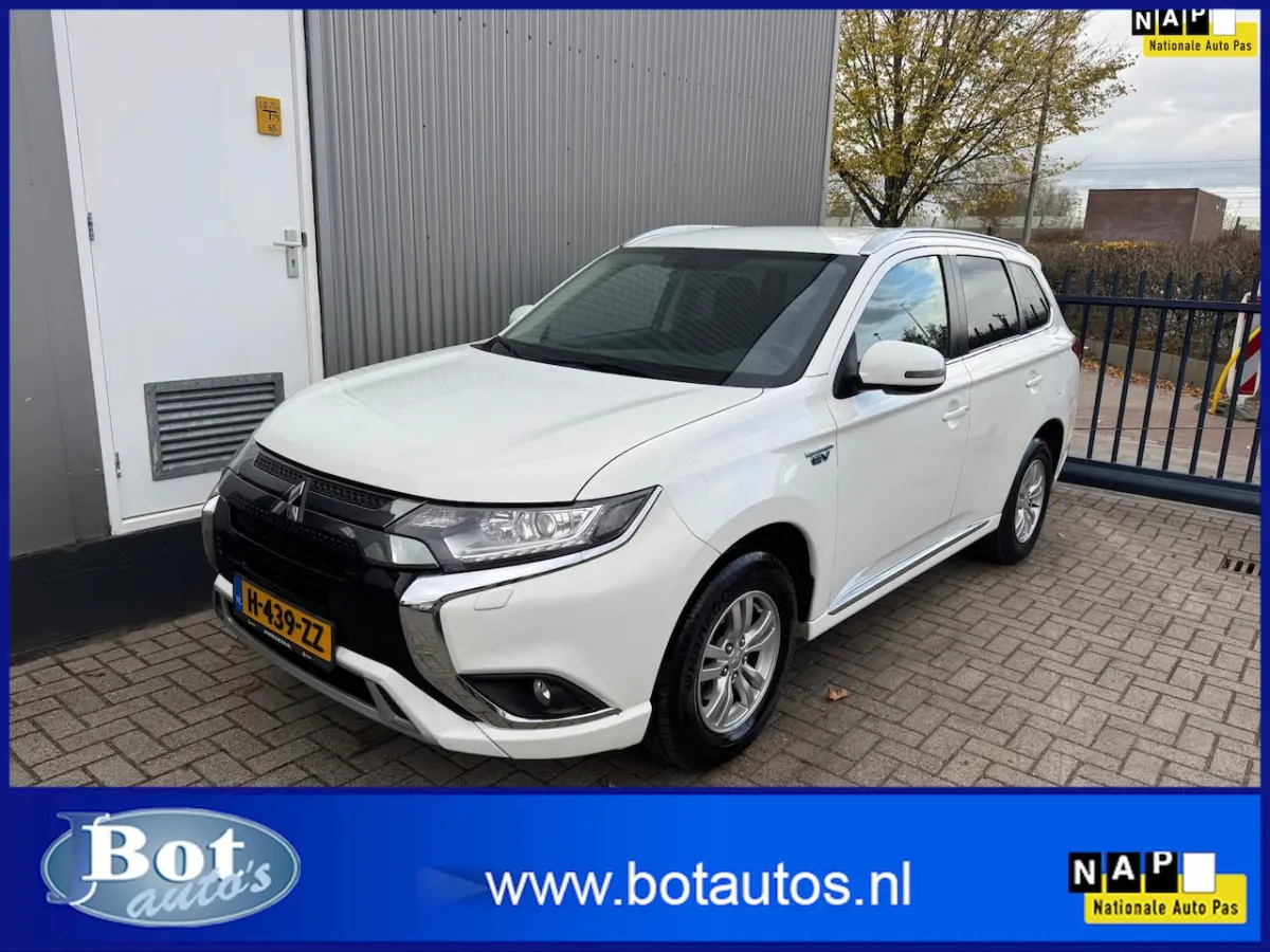 2.4 PHEV Pure / 1E EIGENAAR / AIRCO / CRUISE / PARKEERSENSOREN / TREKHAAK / CAMERA / APPLE