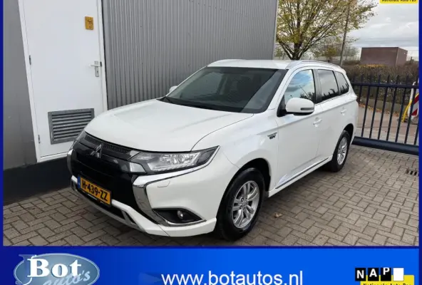 2.4 PHEV Pure / 1E EIGENAAR / AIRCO / CRUISE / PARKEERSENSOREN / TREKHAAK / CAMERA / APPLE