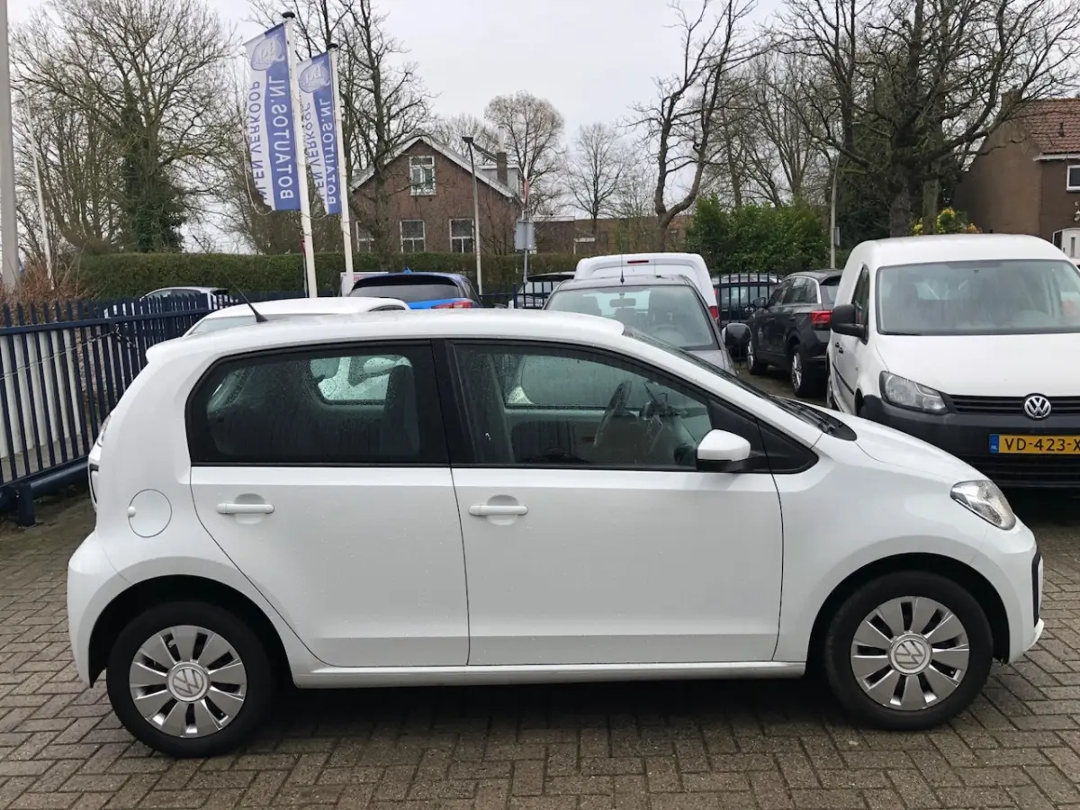 1.0 BMT move up 6X UP OP VOORRAAD / AIRCO / BLUETOOTH / ZUINIG / NEDERLANDSE AUTO