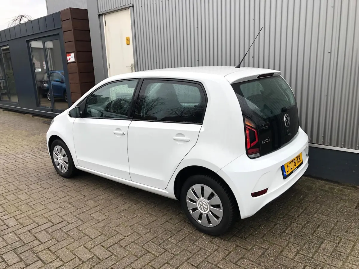 1.0 BMT move up 6X UP OP VOORRAAD / AIRCO / BLUETOOTH / ZUINIG / NEDERLANDSE AUTO