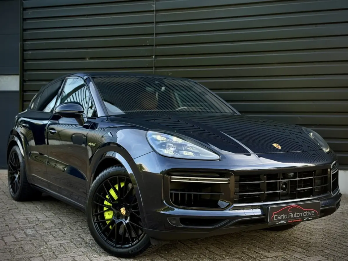 4.0 TURBO S E-Hybrid PANO|CERAMIC|CHRONO|BURM3D|MASSAGE