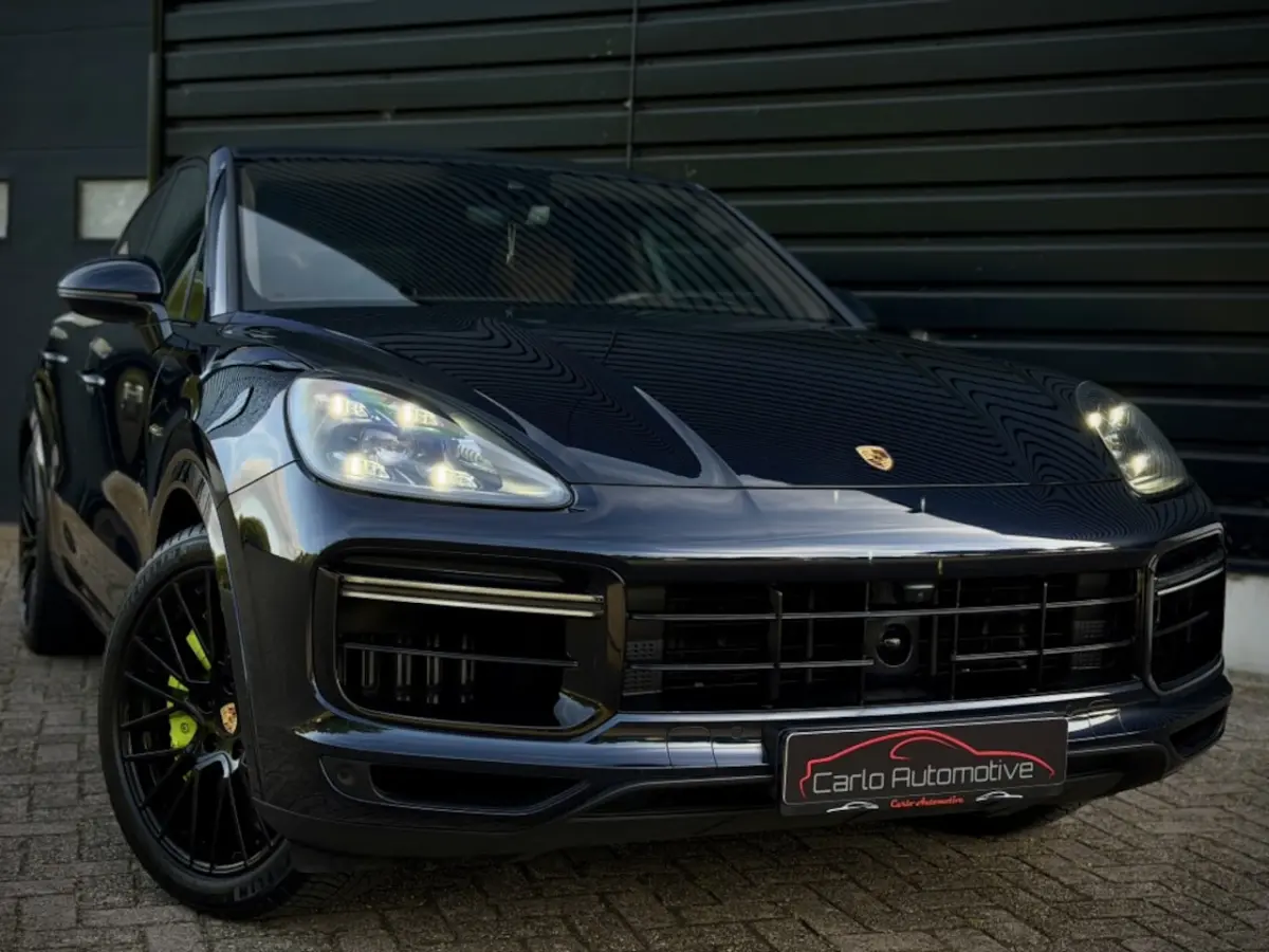 4.0 TURBO S E-Hybrid PANO|CERAMIC|CHRONO|BURM3D|MASSAGE