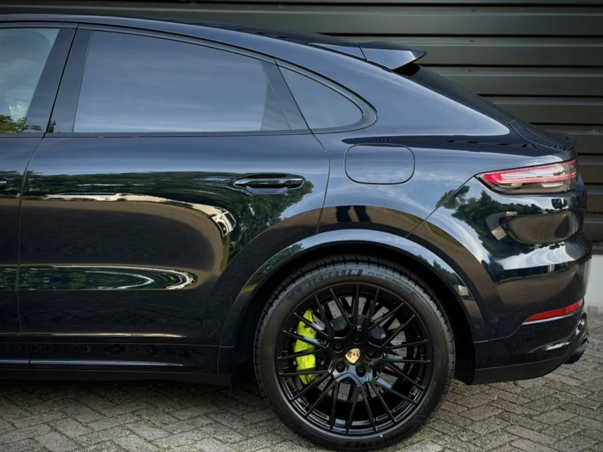 4.0 TURBO S E-Hybrid PANO|CERAMIC|CHRONO|BURM3D|MASSAGE