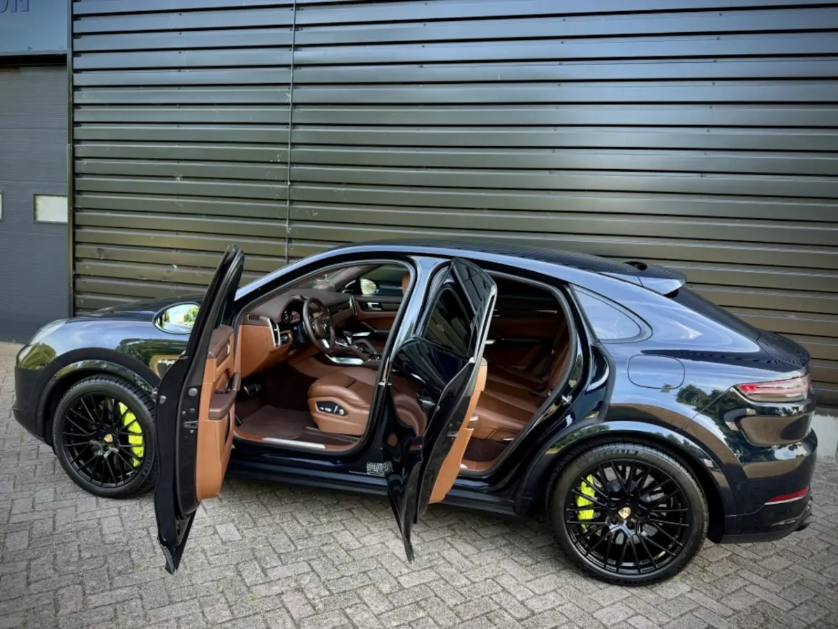4.0 TURBO S E-Hybrid PANO|CERAMIC|CHRONO|BURM3D|MASSAGE