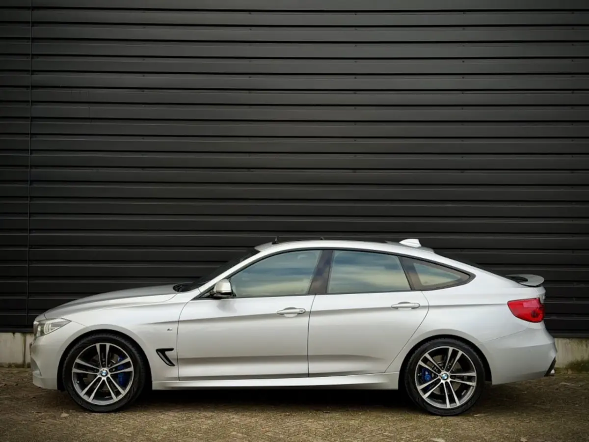 320d M-SPORT PANO|VIRTUAL|CAMERA|HiFi|LEDER