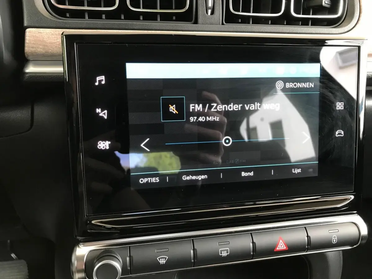 1.2 Max 110pk EAT6 Automaat | 17 inch lichtmetalen velgen | Keyless | Camera | Navigatie