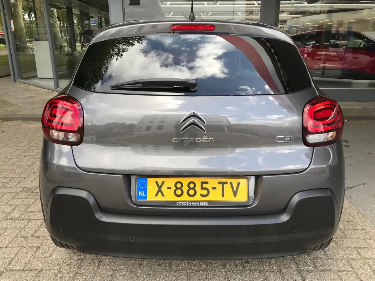 1.2 Max 110pk EAT6 Automaat | 17 inch lichtmetalen velgen | Keyless | Camera | Navigatie