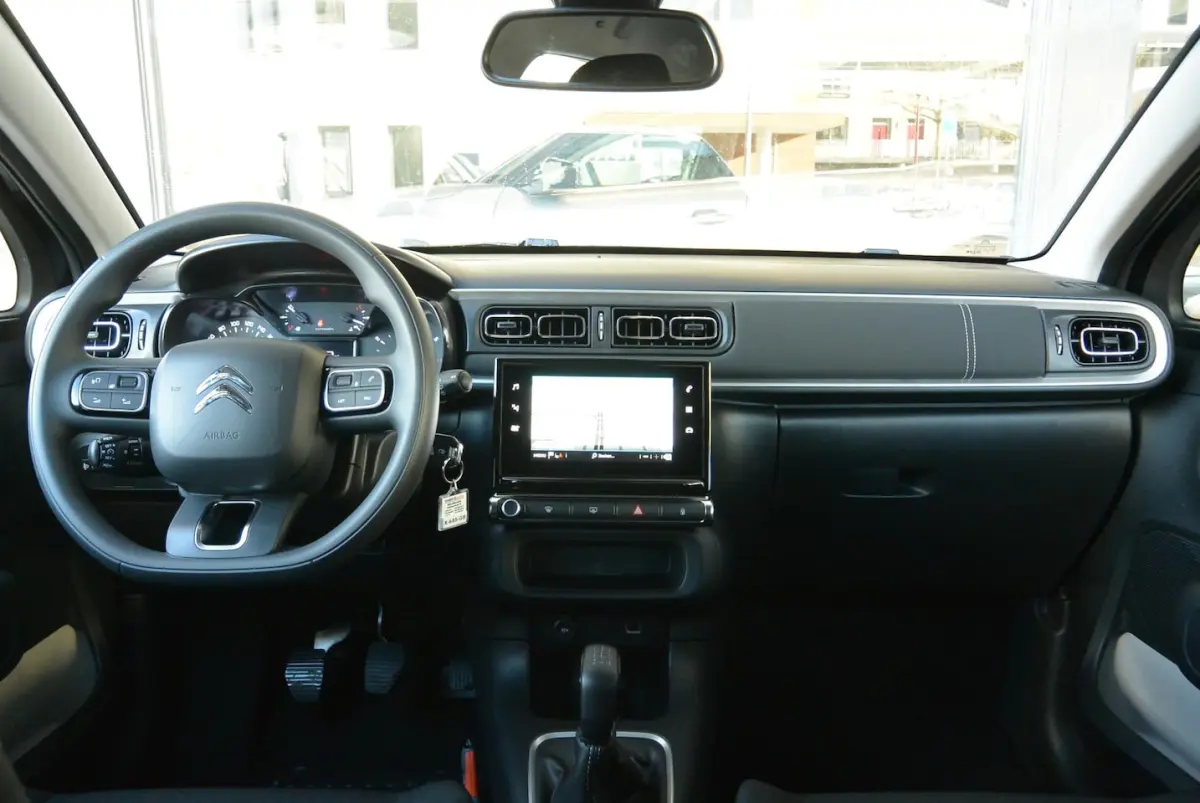 PureTech 83pk C-Series â Connect Nav DAB+ â Parkeersensoren achter â Stoelverwarming