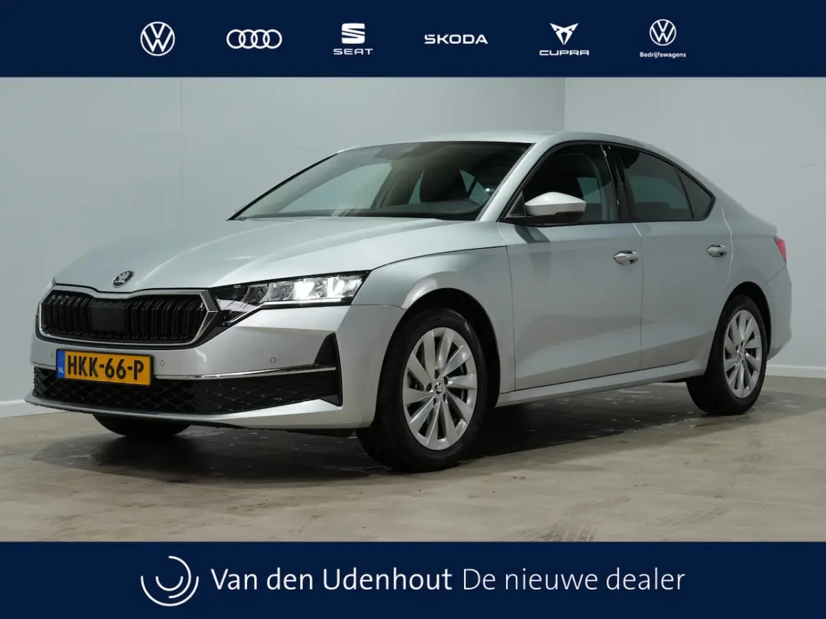 1.5 TSI DSG MHEV First Ed. | Camera | Full-LED | Stoelverw. | Android/Carplay 235