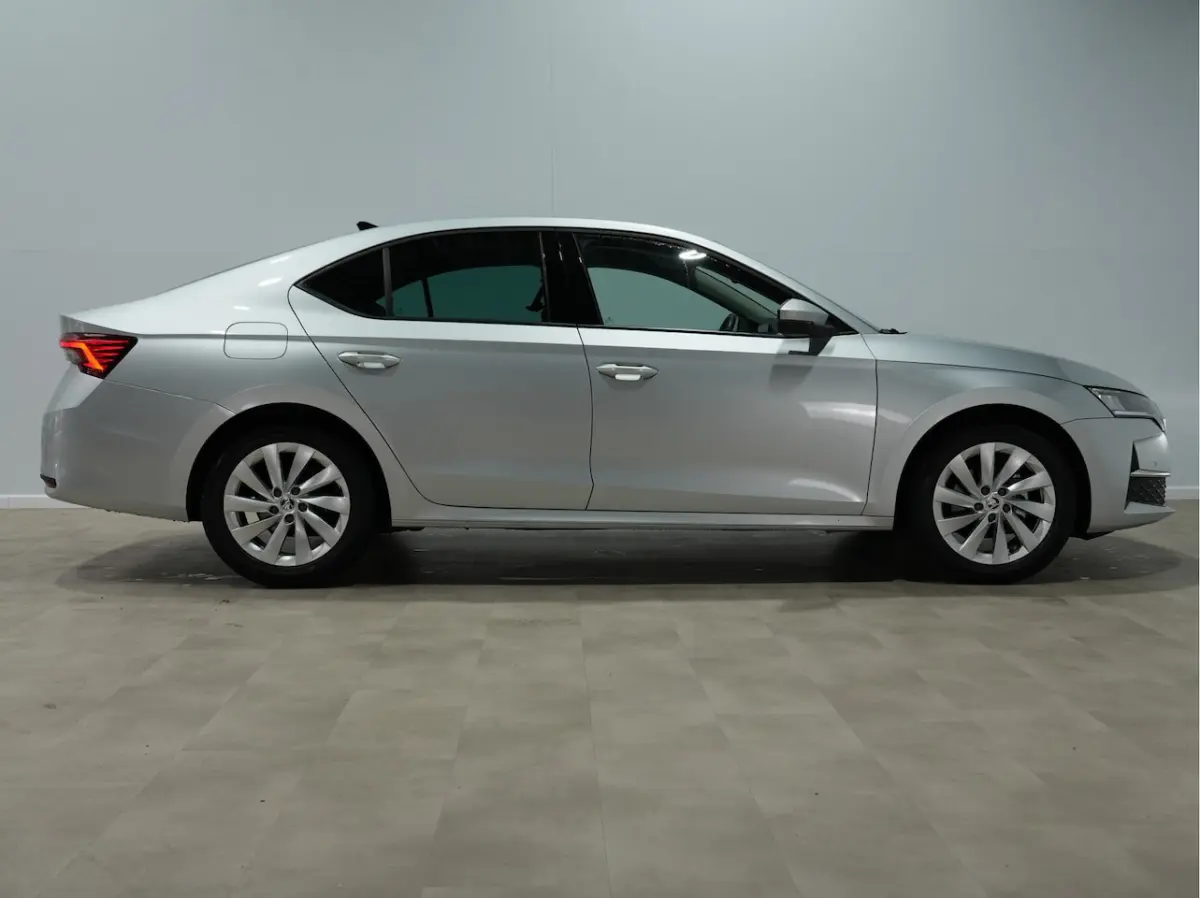 1.5 TSI DSG MHEV First Ed. | Camera | Full-LED | Stoelverw. | Android/Carplay 235