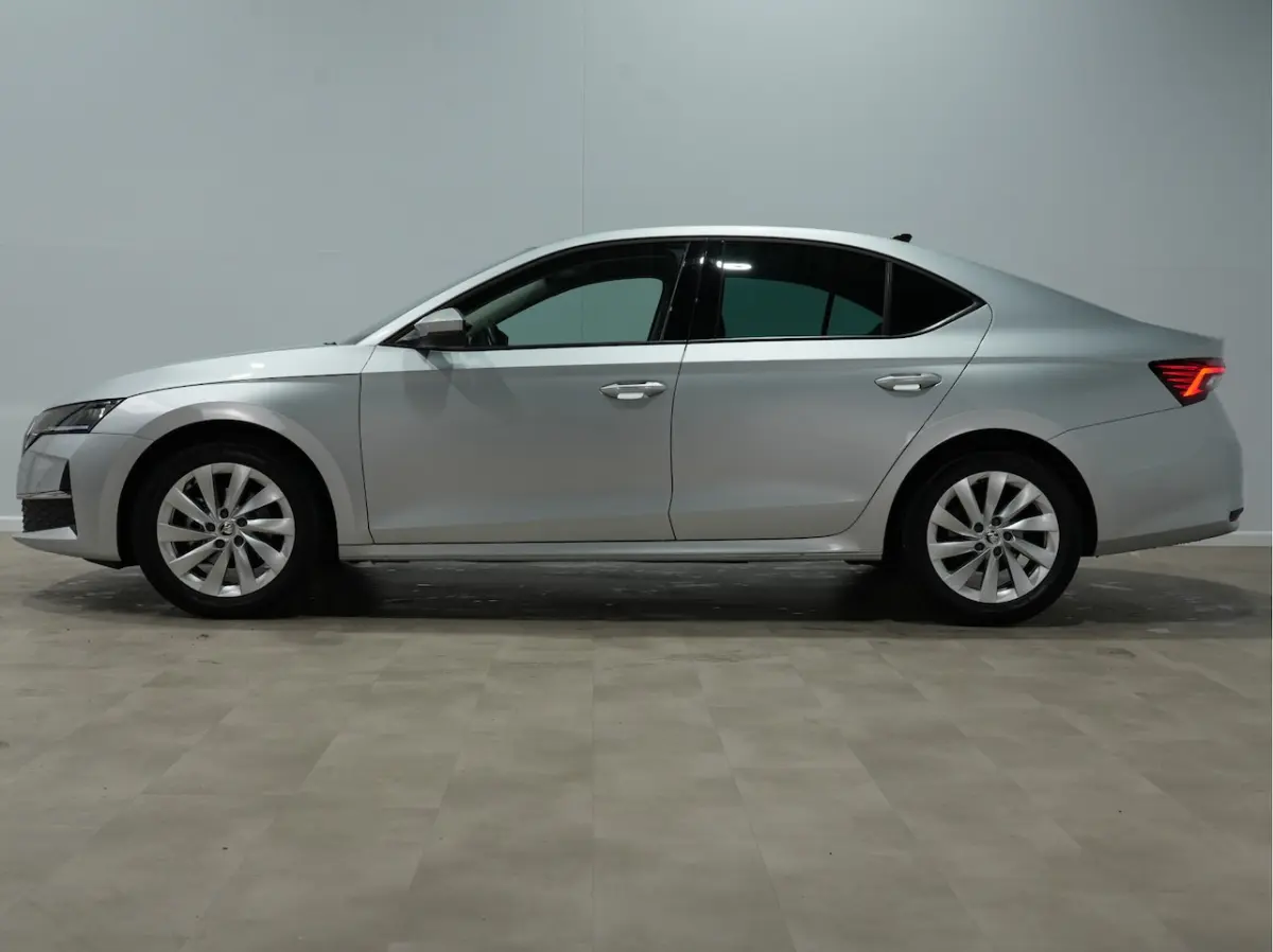 1.5 TSI DSG MHEV First Ed. | Camera | Full-LED | Stoelverw. | Android/Carplay 235