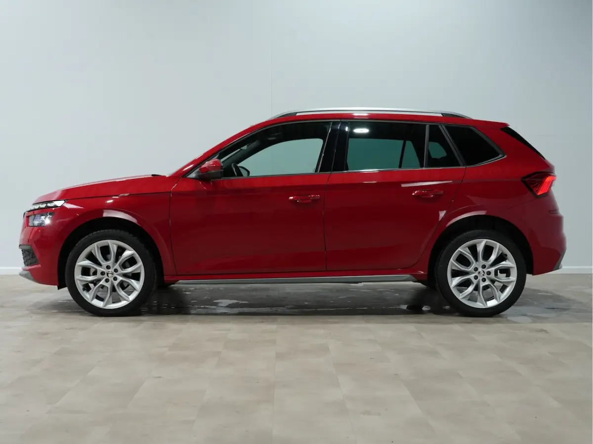 1.0 TSI DSG Business Edition | Panorama | Stoelverw. | Full-LED | Keyless 335