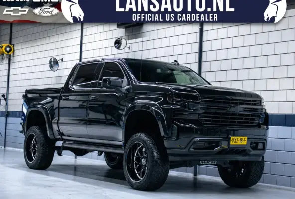 High Country 3.0L Duramax | 6" Liftkit | Widebody