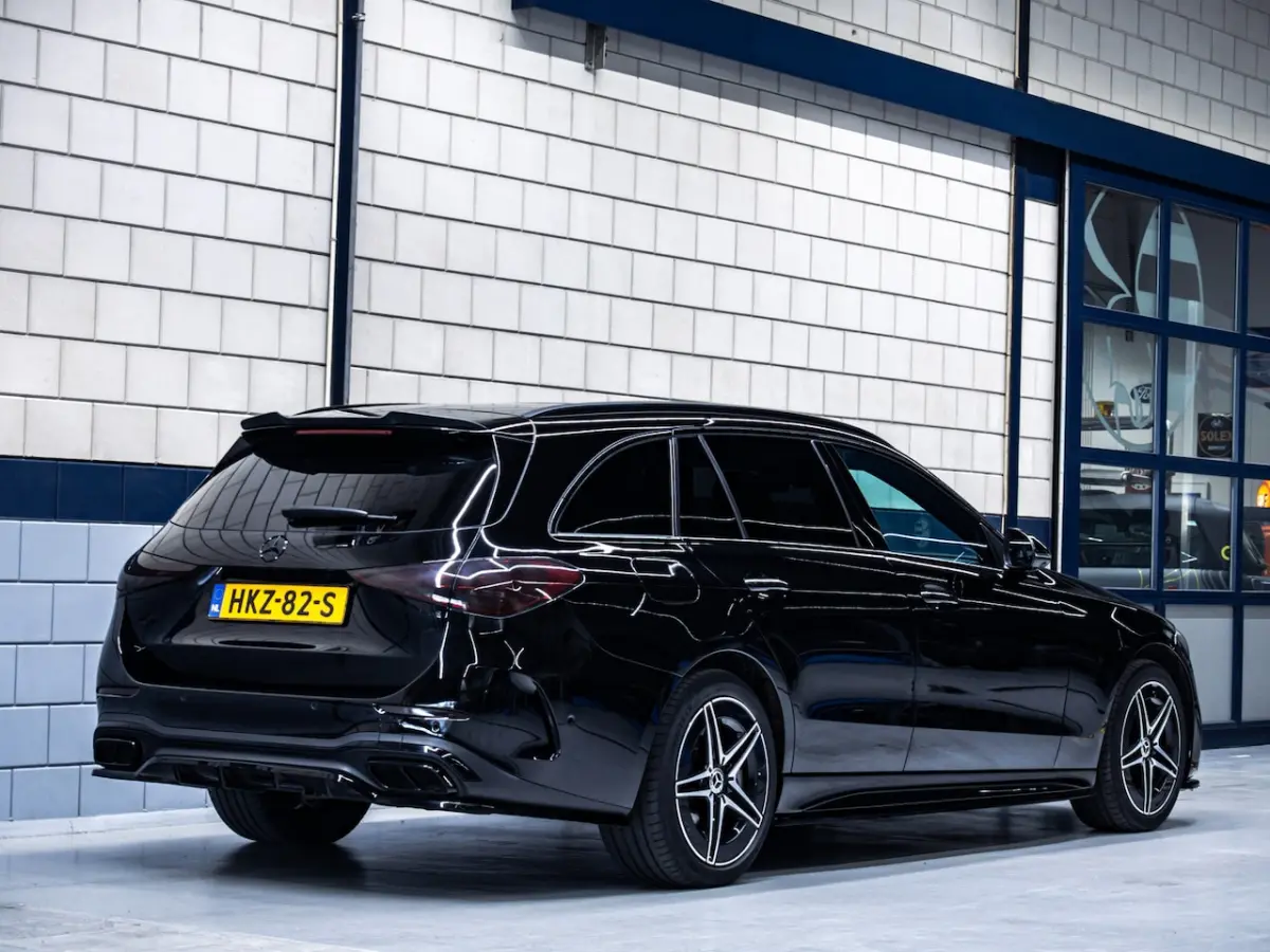 300e | AMG Line | Panodak + Blacked out