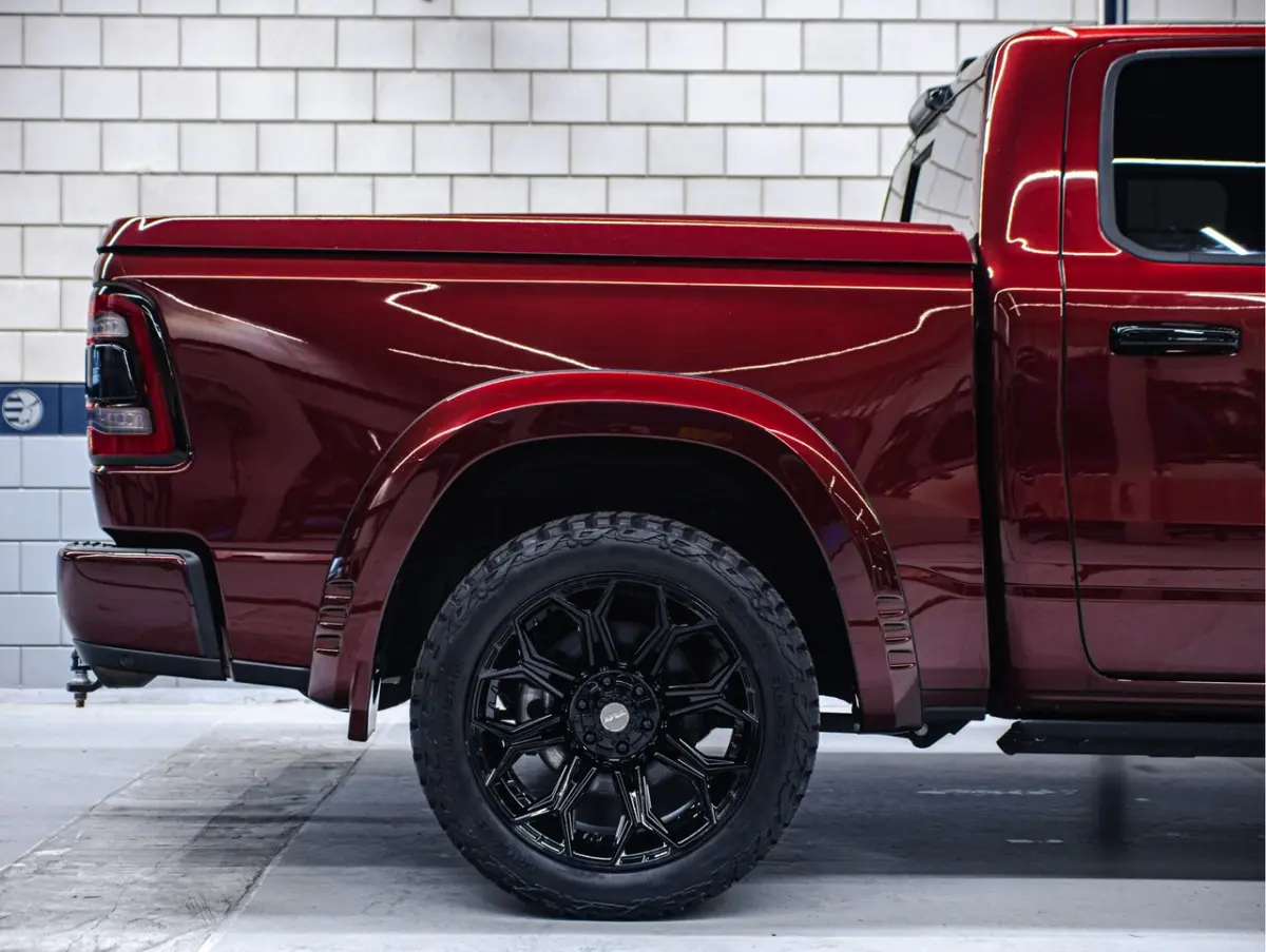 Crew Cab Limited Night Edition 12" | Luchtvering | Head-up
