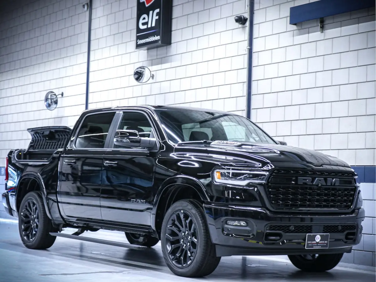 Limited Night Hurricane | 3.0L High Output 540pk 4x4 Crew Cab | BPM-vrij leverbaar