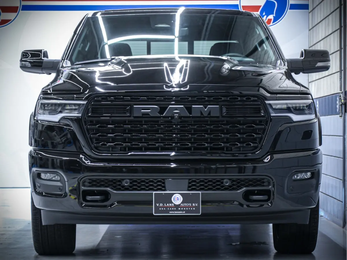 Limited Night Hurricane | 3.0L High Output 540pk 4x4 Crew Cab | BPM-vrij leverbaar