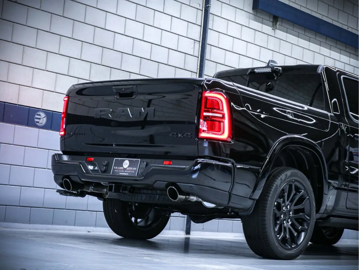Limited Night Hurricane | 3.0L High Output 540pk 4x4 Crew Cab | BPM-vrij leverbaar