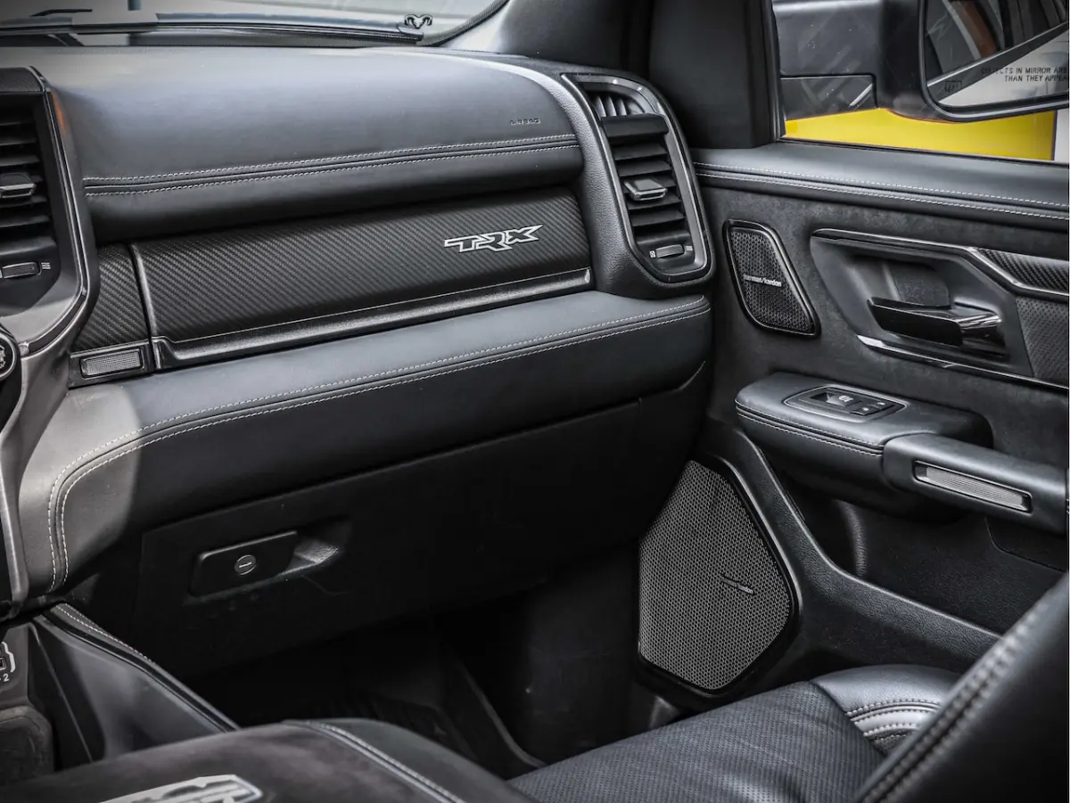 TRX | 6.2L V8 Supercharged | 4x4 Crew Cab | Carbon | Panorama