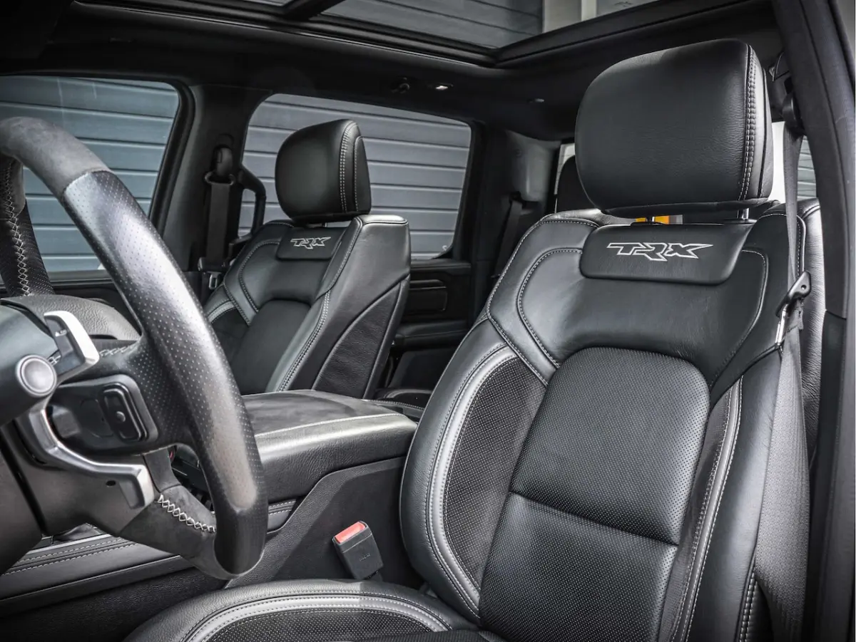 TRX | 6.2L V8 Supercharged | 4x4 Crew Cab | Carbon | Panorama